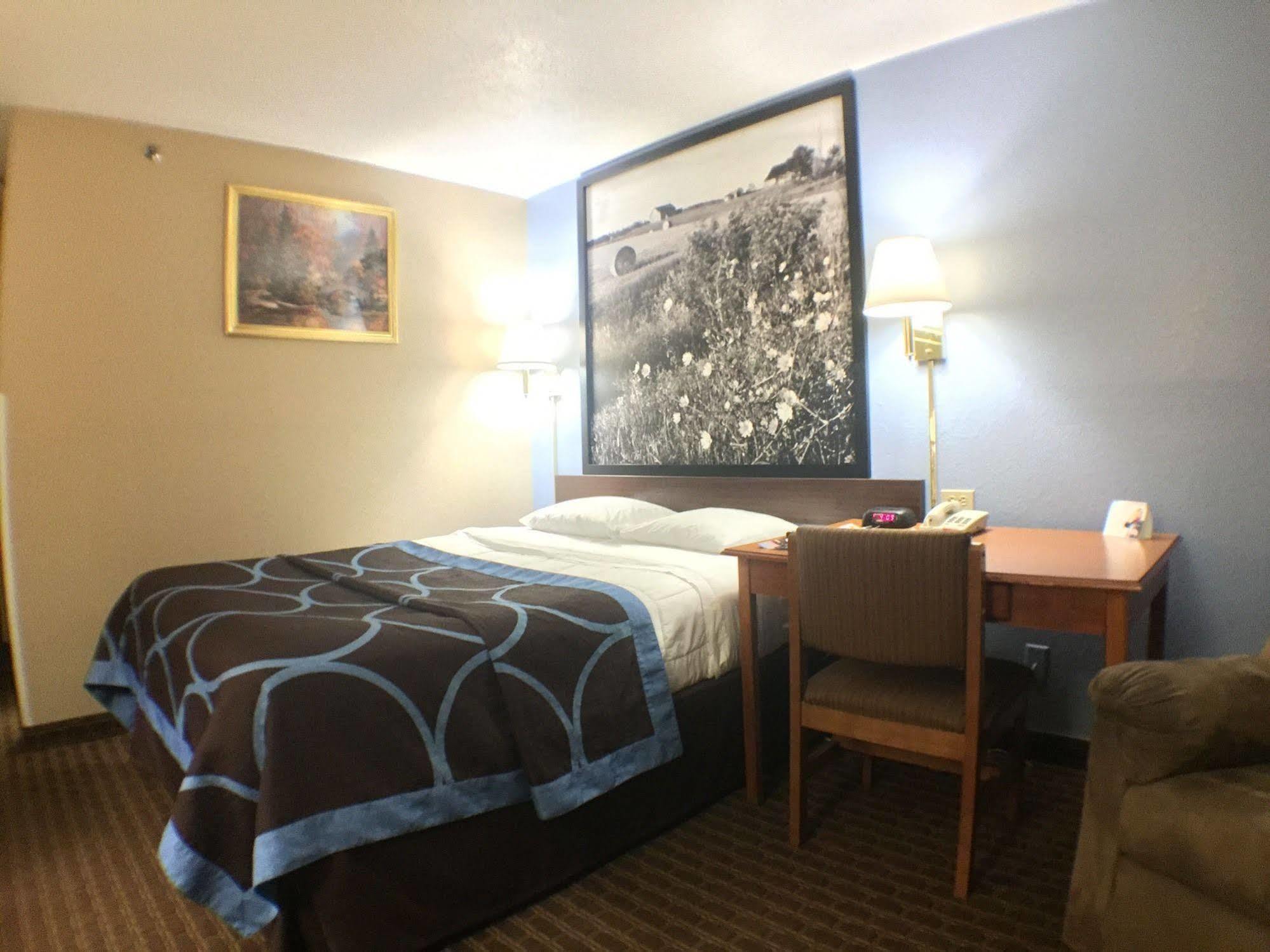 约翰斯敦/葛洛维斯维尔速8汽车旅馆 Johnstown 外观 照片